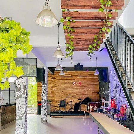 Sky Residence Tomohon Mitra Reddoorz Luaran gambar